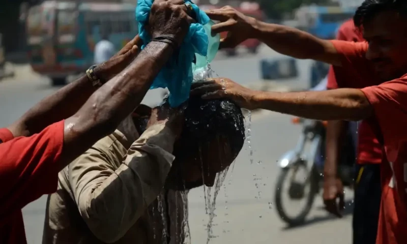 Severe heatwave grips country, public advised to take precautions