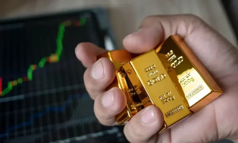 Gold prices plunge in local, international markets