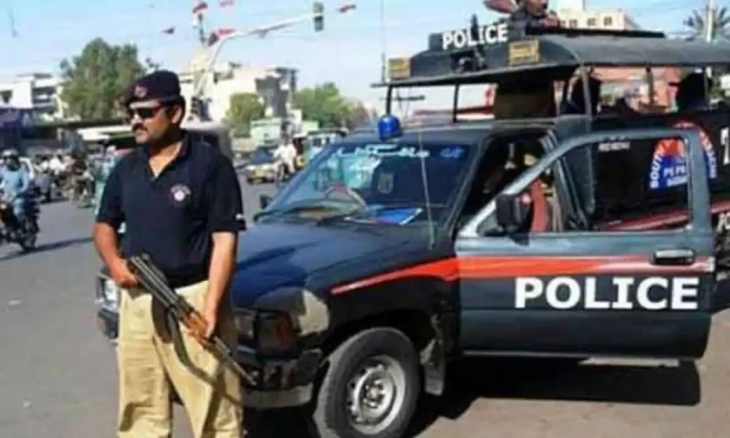 New Karachi police arrest father-daughter pair for involvement in street crime