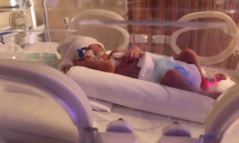 Newborns with bacterial infections could be treated at home