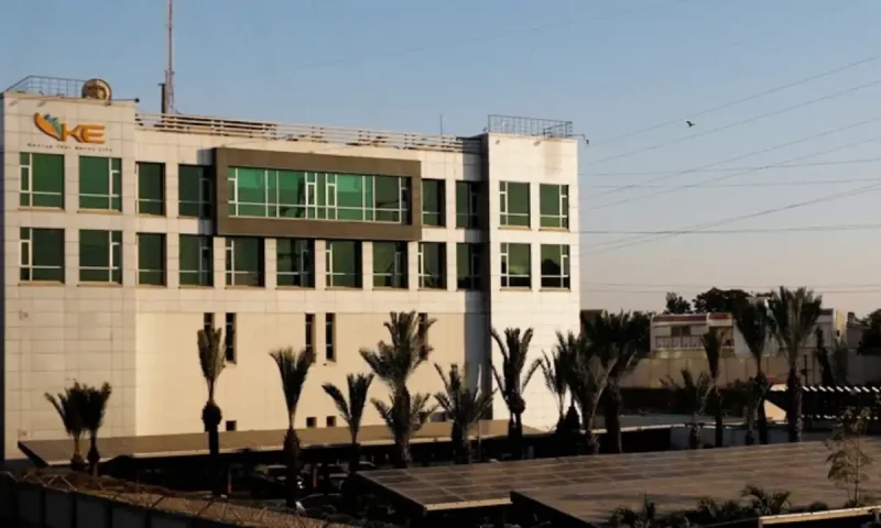 Residents protest at K-Electric office following 20-hour power outage