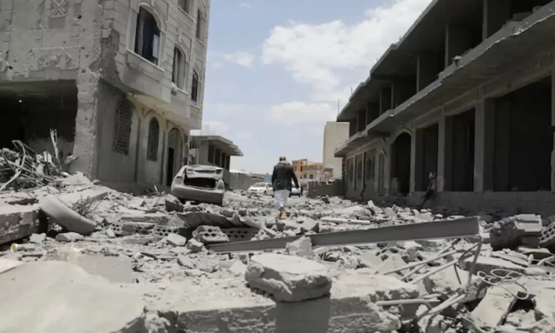 Suspected US airstrike hits Yemen migrant center, kills 68