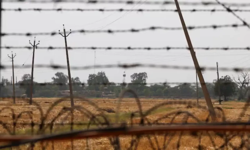 Pakistan defense minister warns of possible attack by India