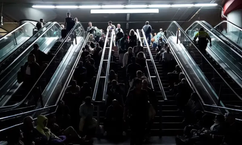 Power begins to return after huge outage hits Spain and Portugal