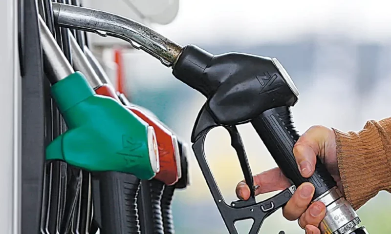 Govt reduces petrol, HSD prices by Rs2 per litre