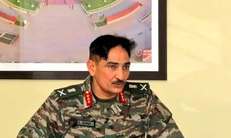 India transfers defense intelligence chief over controversial leaks