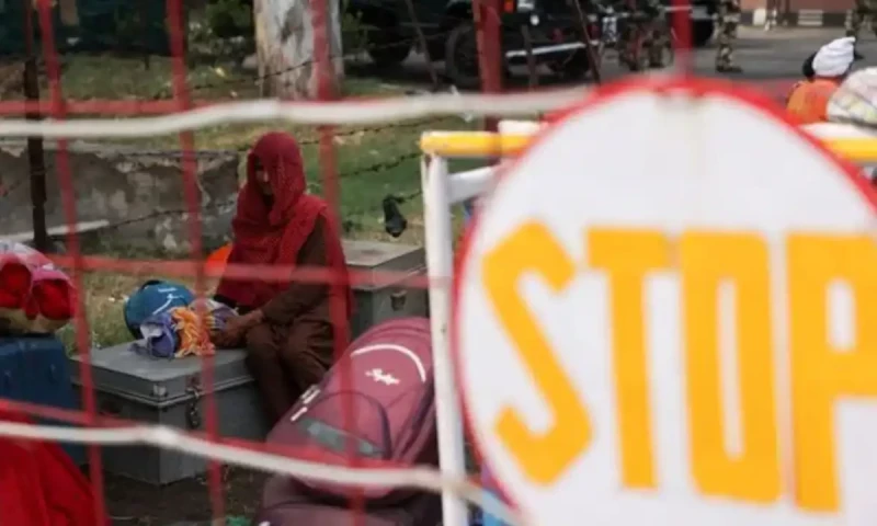 India stops Pakistani ships from passing through its waters, bans Afghan transit