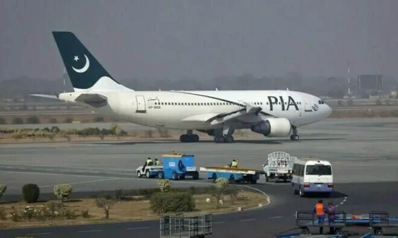 Pakistan reopens airspace, flight operations to continue amid tensions
