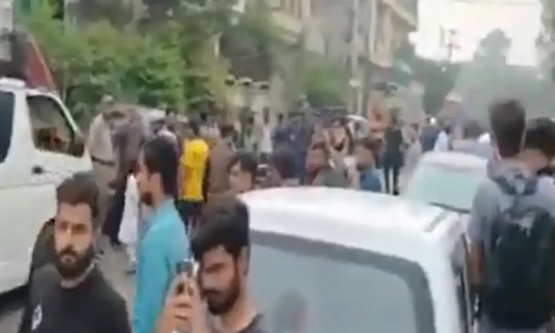 Siren sounded in Lahore as Pakistani forces down Indian drone in Walton