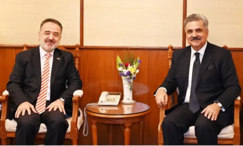 Turkish envoy calls on CJP, emphasizes exchange of best practices