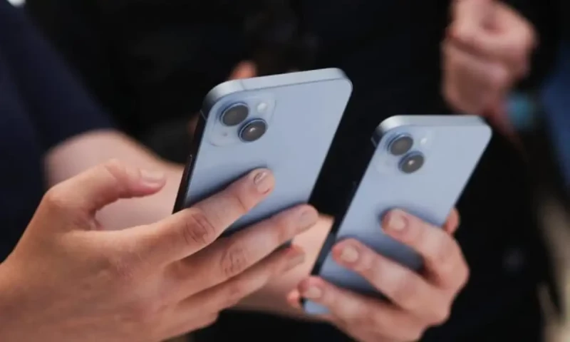 Delhi gets another blow from Trump: Apple warned against moving to India