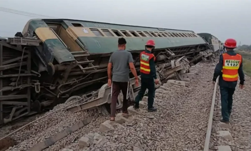 Over 25 people injured in train accident