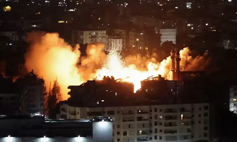 Israeli military strikes Beirut&rsquo;s southern suburbs