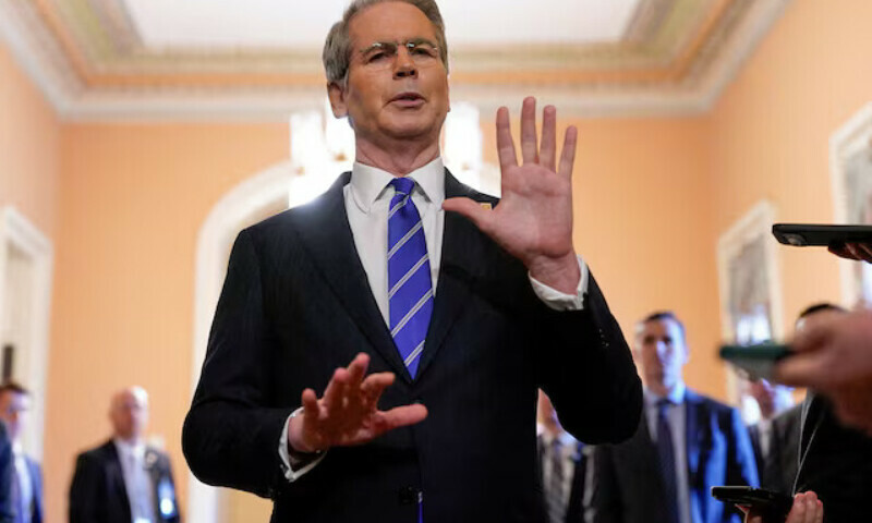 US imposes fresh sanctions targeting Iran oil trade, Hezbollah