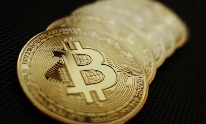 Bitcoin jumps to record on institutional investor demand