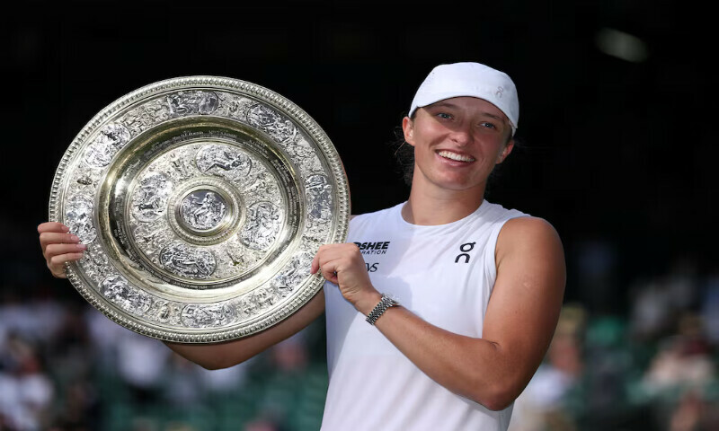 Unforgiving Swiatek crushes Anisimova 6-0, 6-0 to win maiden Wimbledon crown