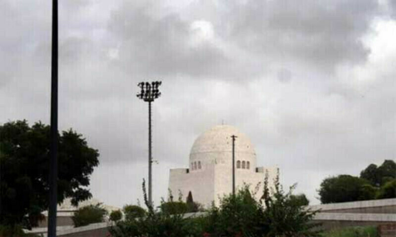 Karachi enjoys cloudy, pleasant weather