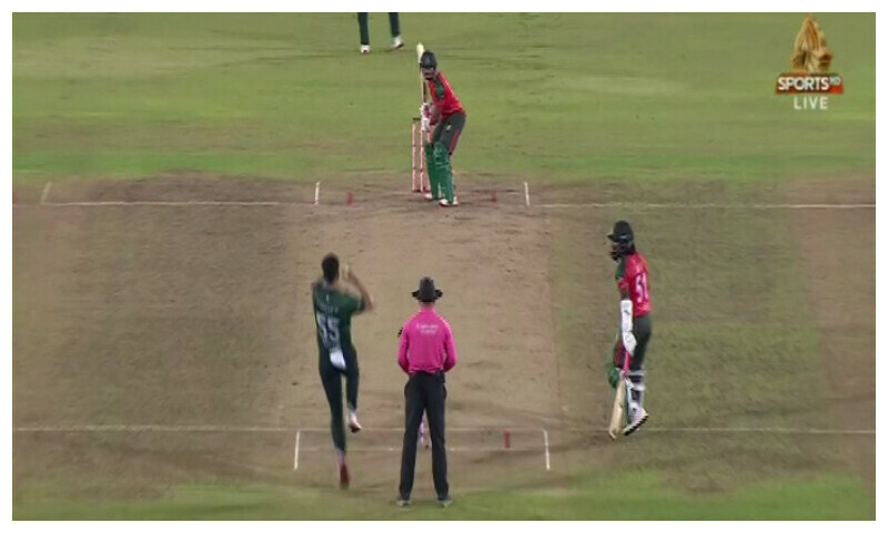 Pakistan bowlers thrashes Bangladesh&rsquo;s batting lineup in second T20I