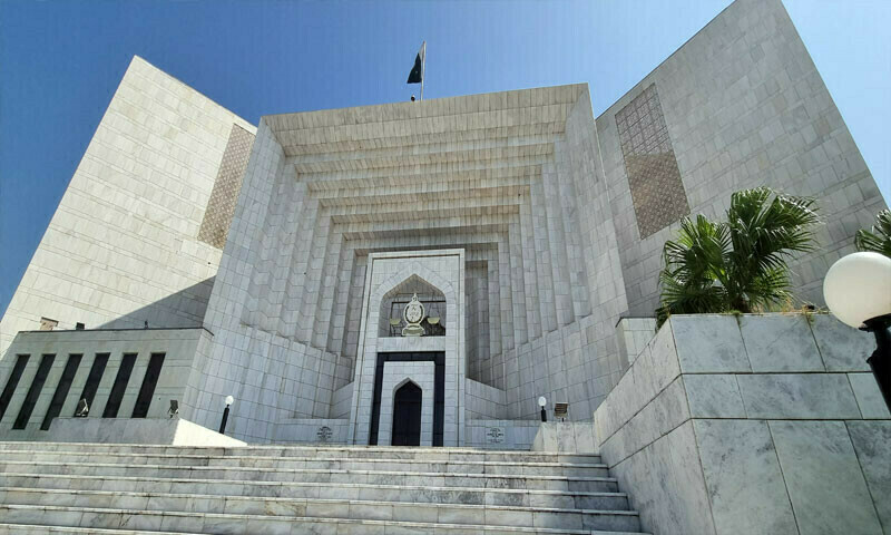 SC adjourns Imran Khan&rsquo;s bail hearing over lawyer&rsquo;s absence