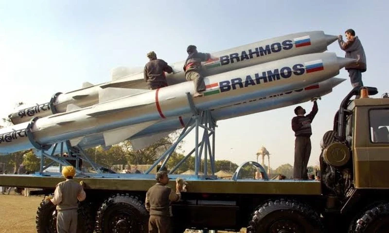 Modi&rsquo;s growing war fever is turning India into an extremist military state