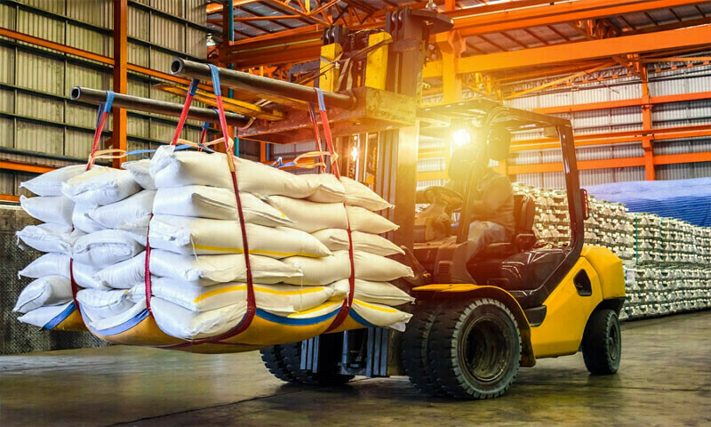 Government sets Nov 1 deadline for sugar mills as imports likely to rise