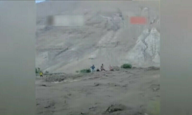 Glacier burst and cloudburst wreak havoc in Hunza&rsquo;s Gulmit Valley