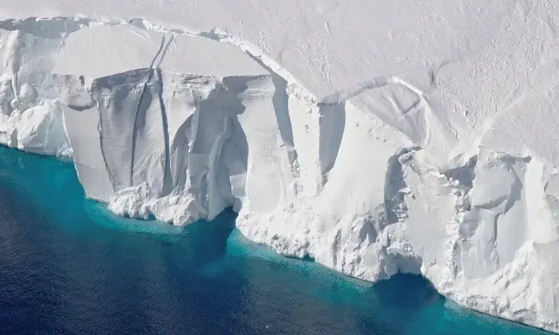 Scientists warn of irreversible consequences from rapid loss of Antarctic sea ice