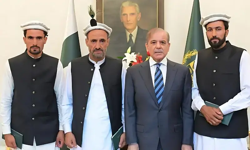 Brave shepherds who saved 300 lives from glacier threat honoured at PM House