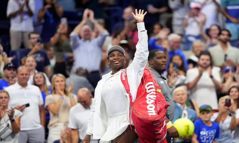 Venus Williams waves to the crowd after losing to Karolina Muchova (not pictured) in the US Open in New York. – Reuters