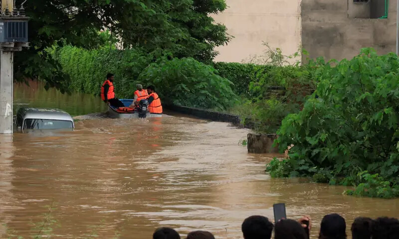 Multan and Muzaffargarh brace for next flood wave