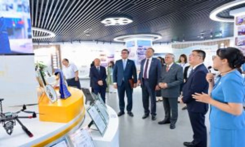 Dar explores cooperation with China at Luban Workshop visit