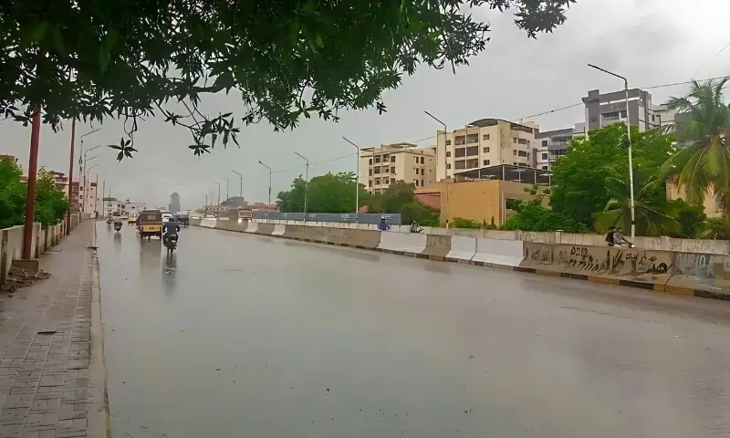 PMD forecasts moderate to heavy rainfall in Karachi