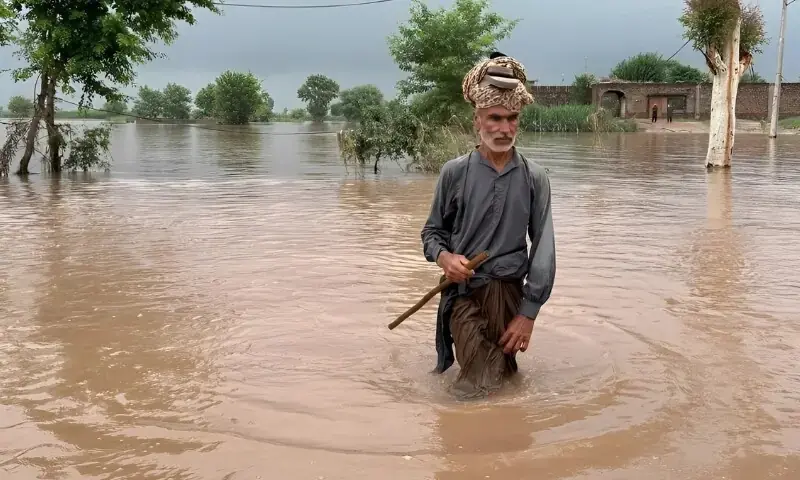 Floodwaters from India enter Pakistan, triggering high alerts across Punjab