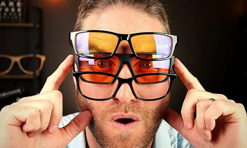 چشمے سے نجات، یہ سادہ مشق آپ کی بینائی بہتر کر سکتی ہے – Life & Style