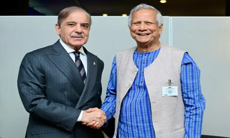 PM Shehbaz calls for building forward-looking ties with Bangladesh