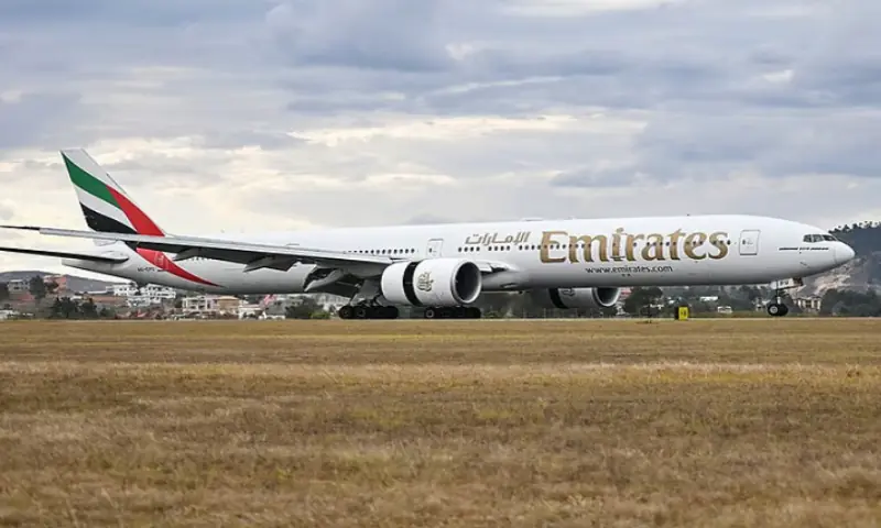 Emirates bans use of power banks on all flights from October 1