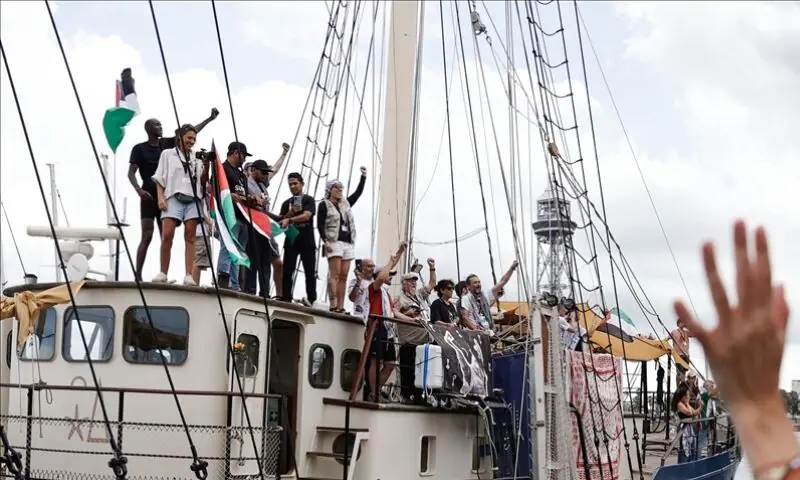 اسرائیل نے گلوبل صمود فلوٹیلا کے 4 اطالوی رضاکاروں کو ملک بدر کردیا – World