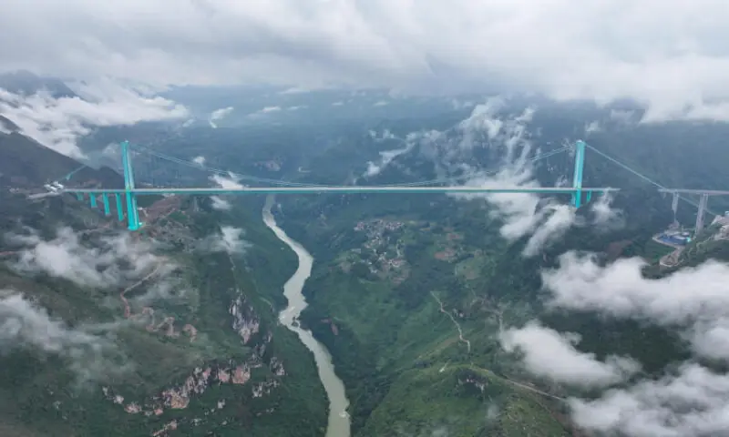 چین کا نیا کمال: دنیا کا سب سے اونچا ’ہواجیانگ گرینڈ کینین برج‘ تیار، امریکی بھی دنگ رہ گئے – Life & Style