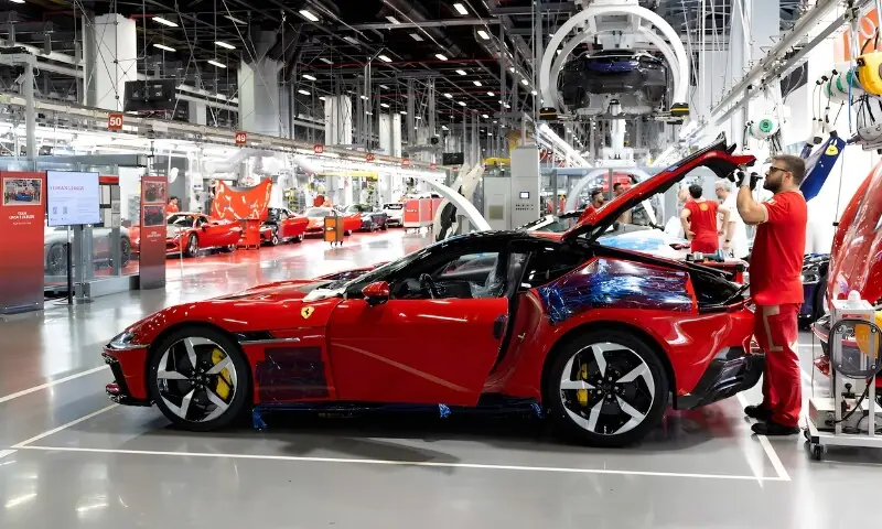 فراری کا اگلے سال اپنی پہلی الیکٹرک کار مارکیٹ میں لانے کا اعلان، پروڈکشن کا 20 فیصد الیکٹرک ہوگا – Technology