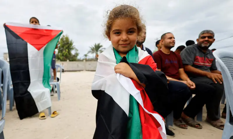 US to deploy 200 troops to monitor deal as Israeli cabinet ratifies peace