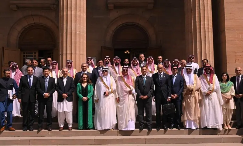 سعودی سرمایہ کاری وفد کا او آئی سی سی آئی میں اجلاس، اقتصادی تعاون بڑھانے پر اتفاق – Business & Economy سعودی سرمایہ کاری وفد کا او آئی سی سی آئی میں اجلاس، اقتصادی تعاون بڑھانے پر اتفاق – Business & Economy