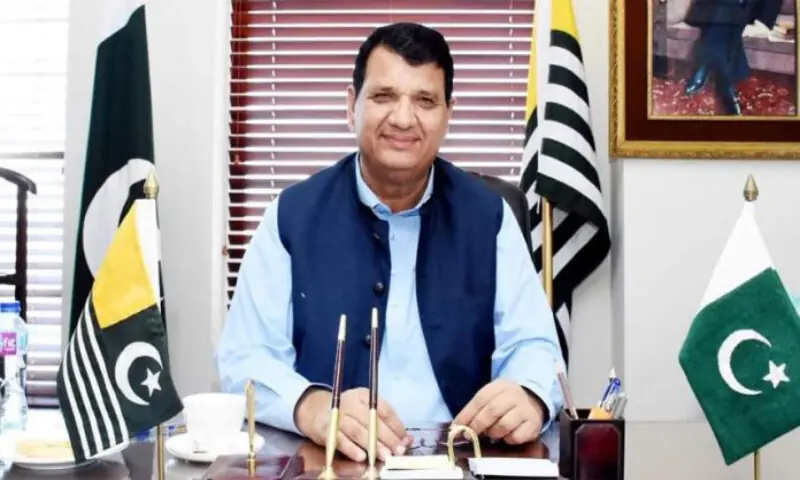 PTI delegation meets Amir Muqam, seeks support for unopposed KP CM election