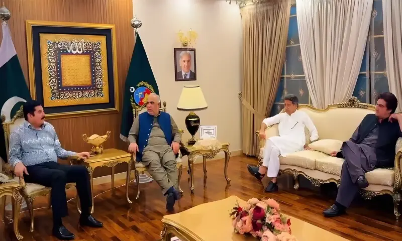 پی ٹی آئی کی وزیراعلیٰ خیبرپختونخوا کے انتخاب میں تعاون کی درخواست، فیصل کریم کنڈی نے یقین دہانی کرادی – Pakistan