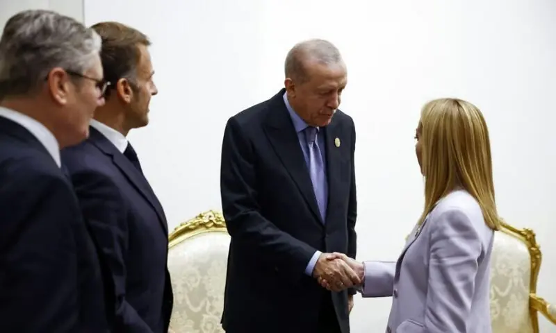 آپ عظیم لیڈر ہیں، میں آپ کی سگریٹ نوشی چھڑواؤں گا، اردوان کا اطالوی وزیراعظم میلونی سے دلچسپ مکالمہ – World