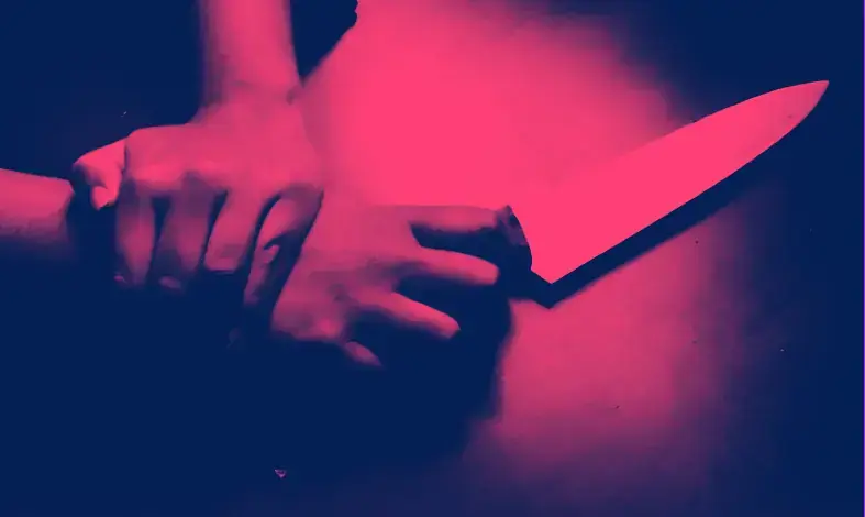 Man slits throats of two daughters in Karachi over financial crisis