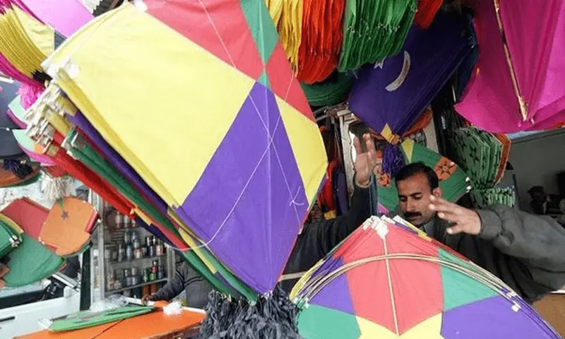 Kite string claims life of young breadwinner in Lahore despite ban