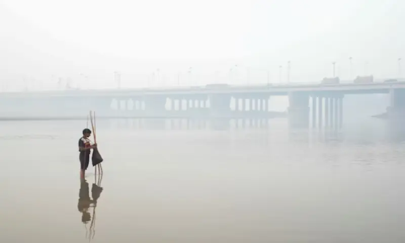 Lahore tops world pollution index again as air quality deteriorates to hazardous levels