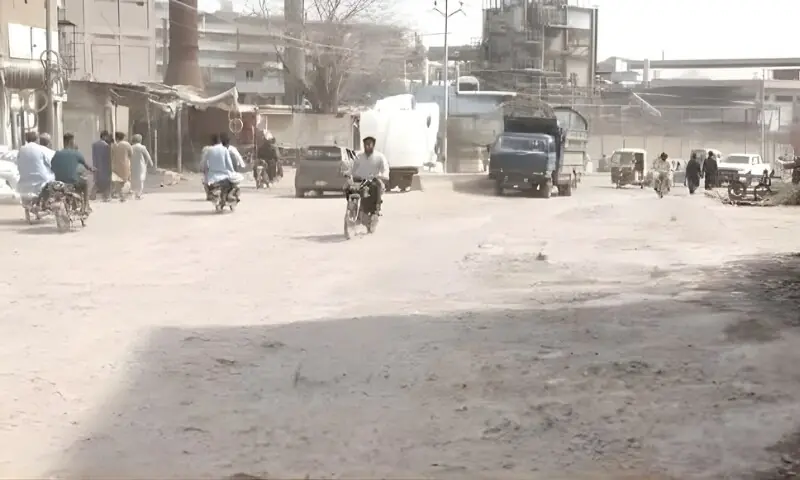 ’سڑکیں ٹوٹی پھوٹی، چالان یورپ والے‘: کراچی میں ای چالان پر عوام کا ردعمل – Pakistan