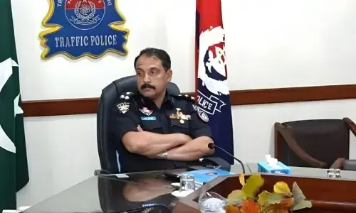DIG Traffic&rsquo;s car fined by Karachi&rsquo;s e-challan system