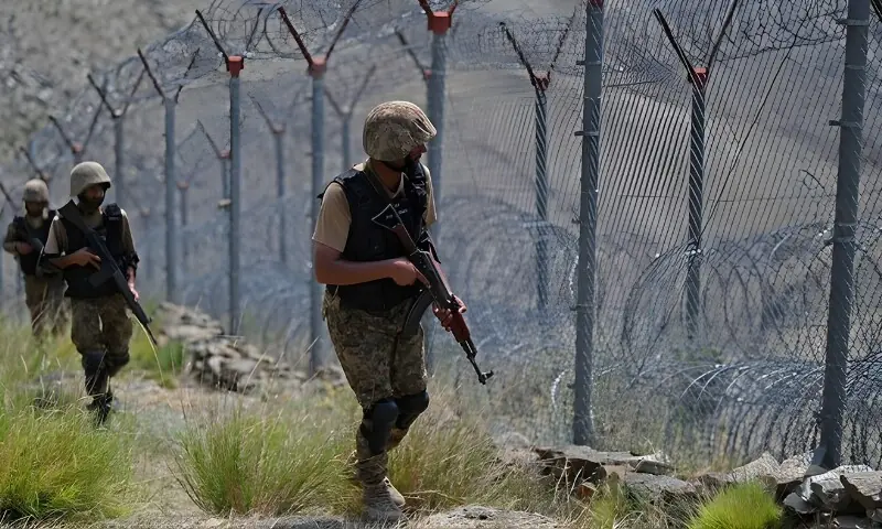 افغانستان کی چمن سرحد پر فائر بندی کی خلاف ورزی: پاکستانی پوسٹوں پر بلااشتعال فائرنگ – Pakistan